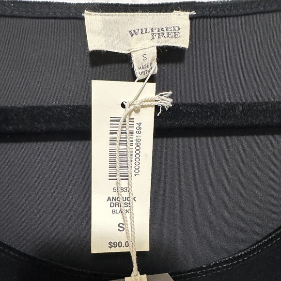 NWT Aritzia Wilfred Free Anouck Dress Black Velvet S - Picture 3 of 4